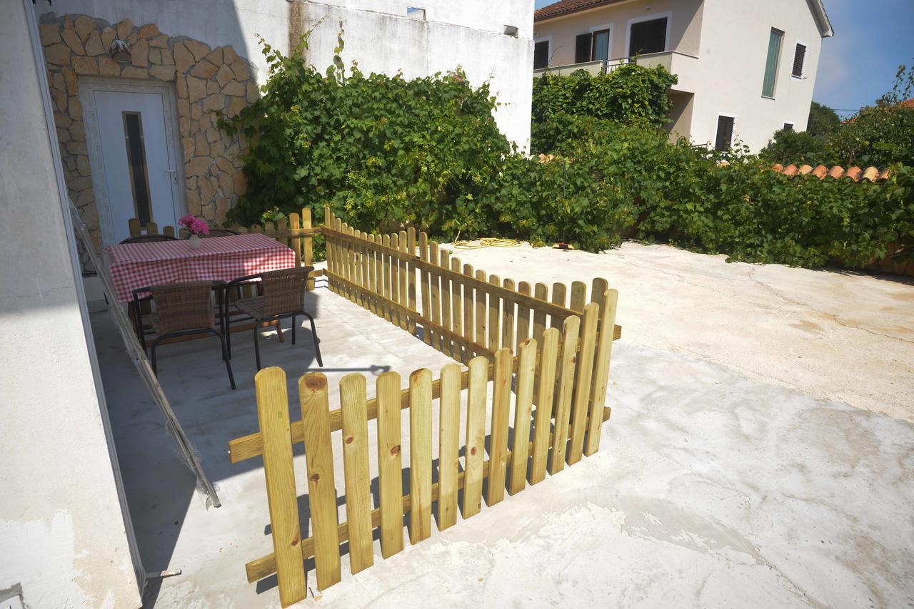 Apartments Lavanda Turanj Exterior foto