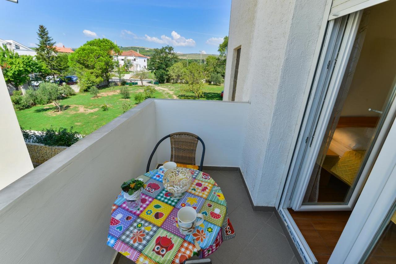 Apartments Lavanda Turanj Exterior foto